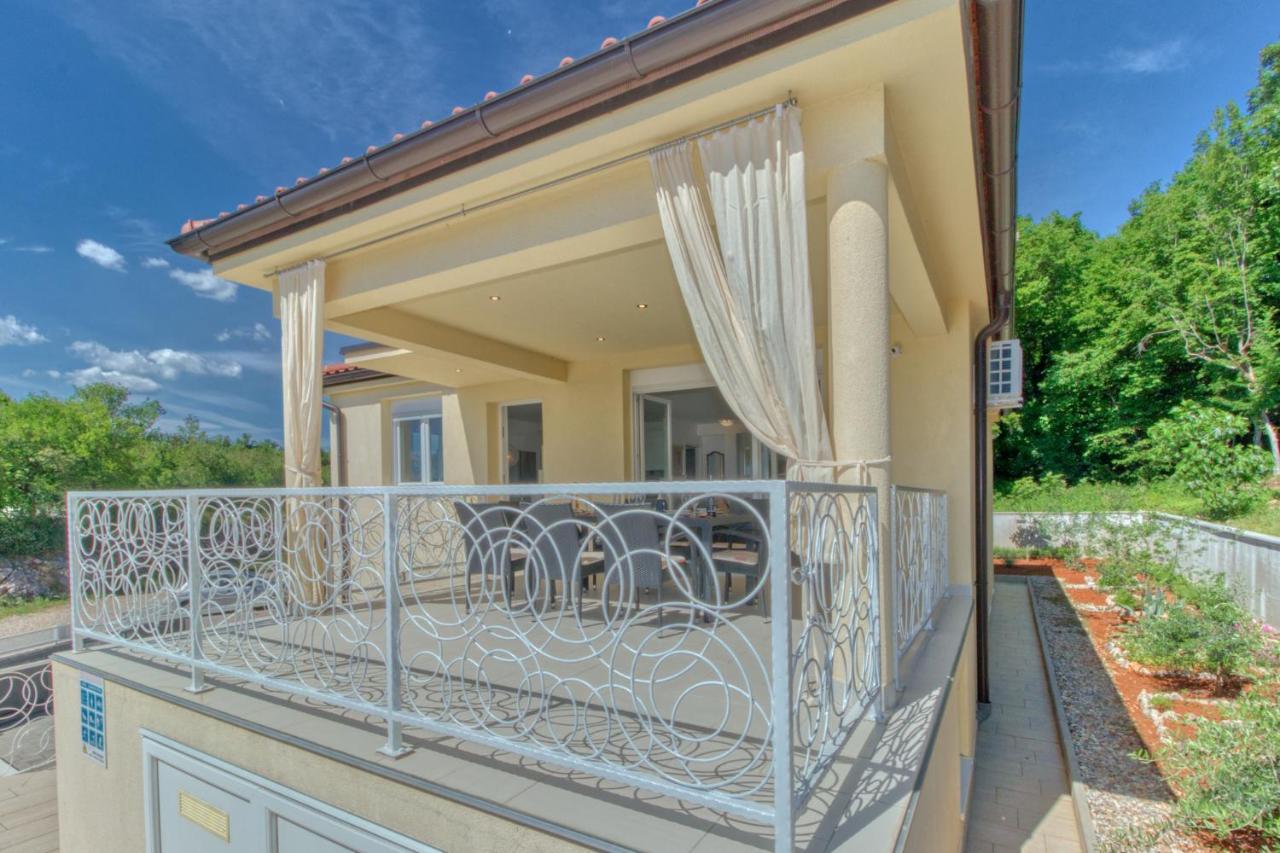 Villa Sole Omisalj Exterior photo